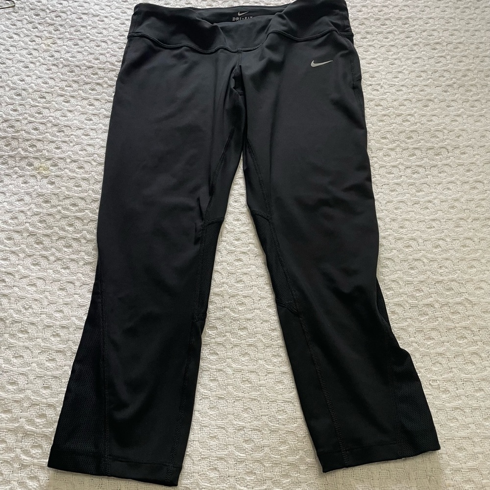 Nike‎ Dri-FIT Black Leggings ~ Size Large ~ Workout or Gym Wear